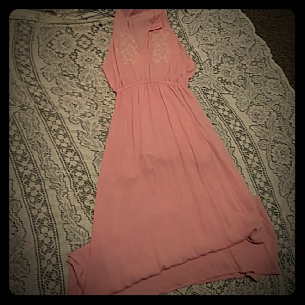 A beautiful summer maxi low cut V.